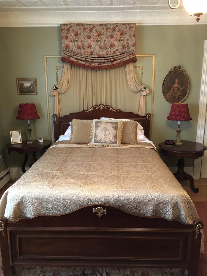 Penley House Bed & Breakfast Auburn Exterior photo
