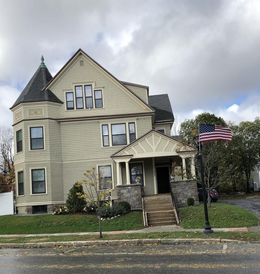 Penley House Bed & Breakfast Auburn Exterior photo